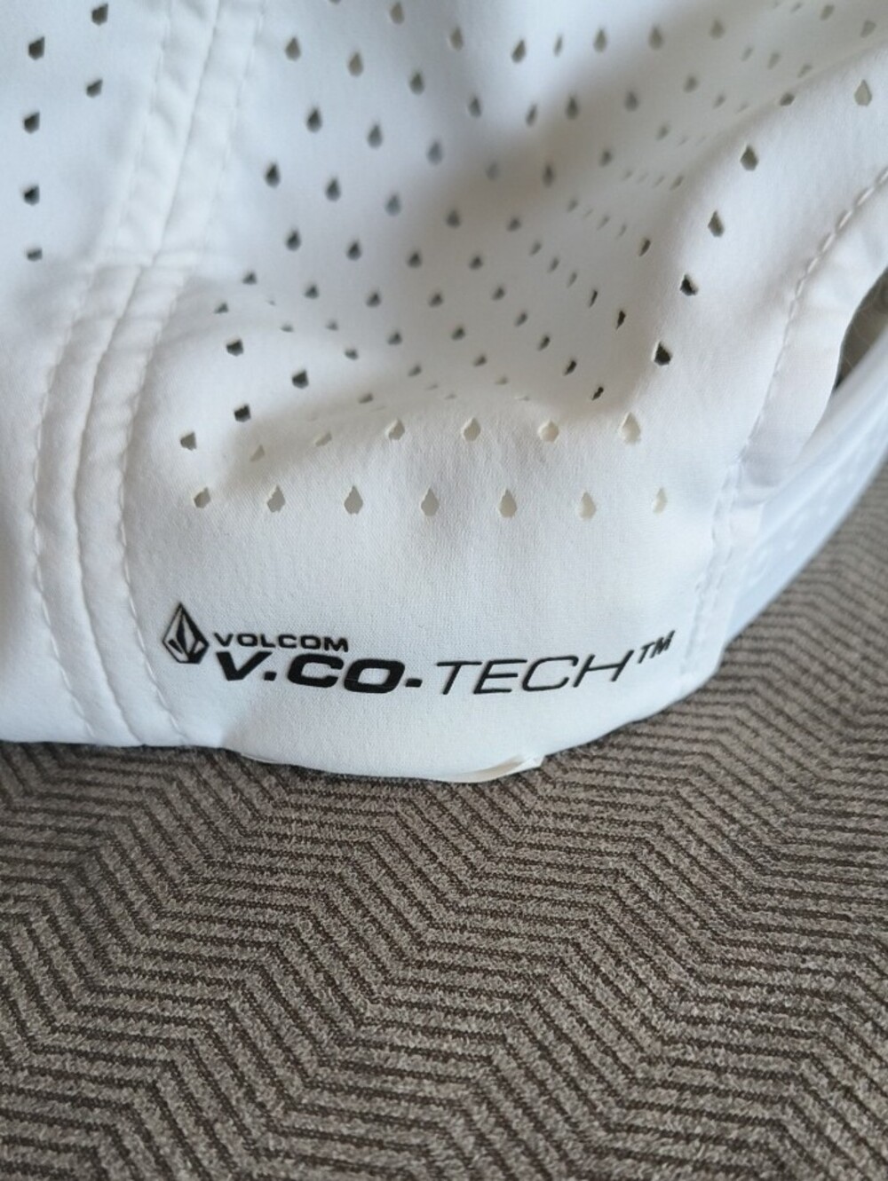Volcom Performance Tech 1.10 Hat - Picture 4 of 4